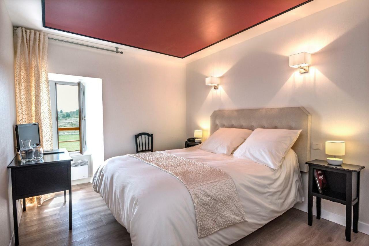 Une Parenthese En Aubrac Hotel Brion  Exterior foto